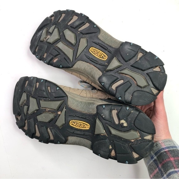 Keen hiking shoes low top tan grey lace up bump toe size 8 - Picture 8 of 9